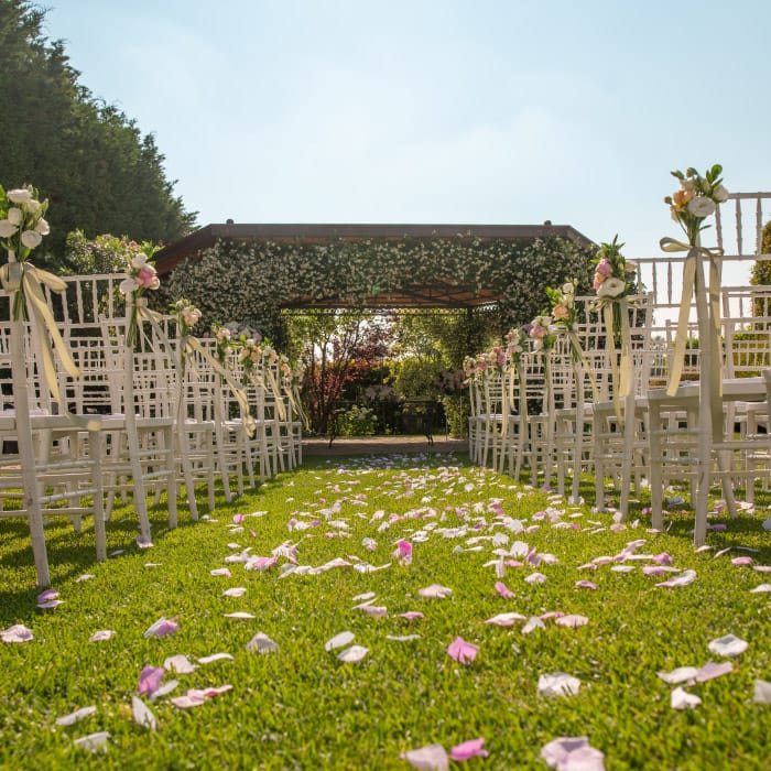 I giardini di Villa Orsini addobbati per il rito civile