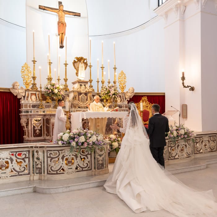 Rito religioso nella Chiesa di Mirabella Eclano